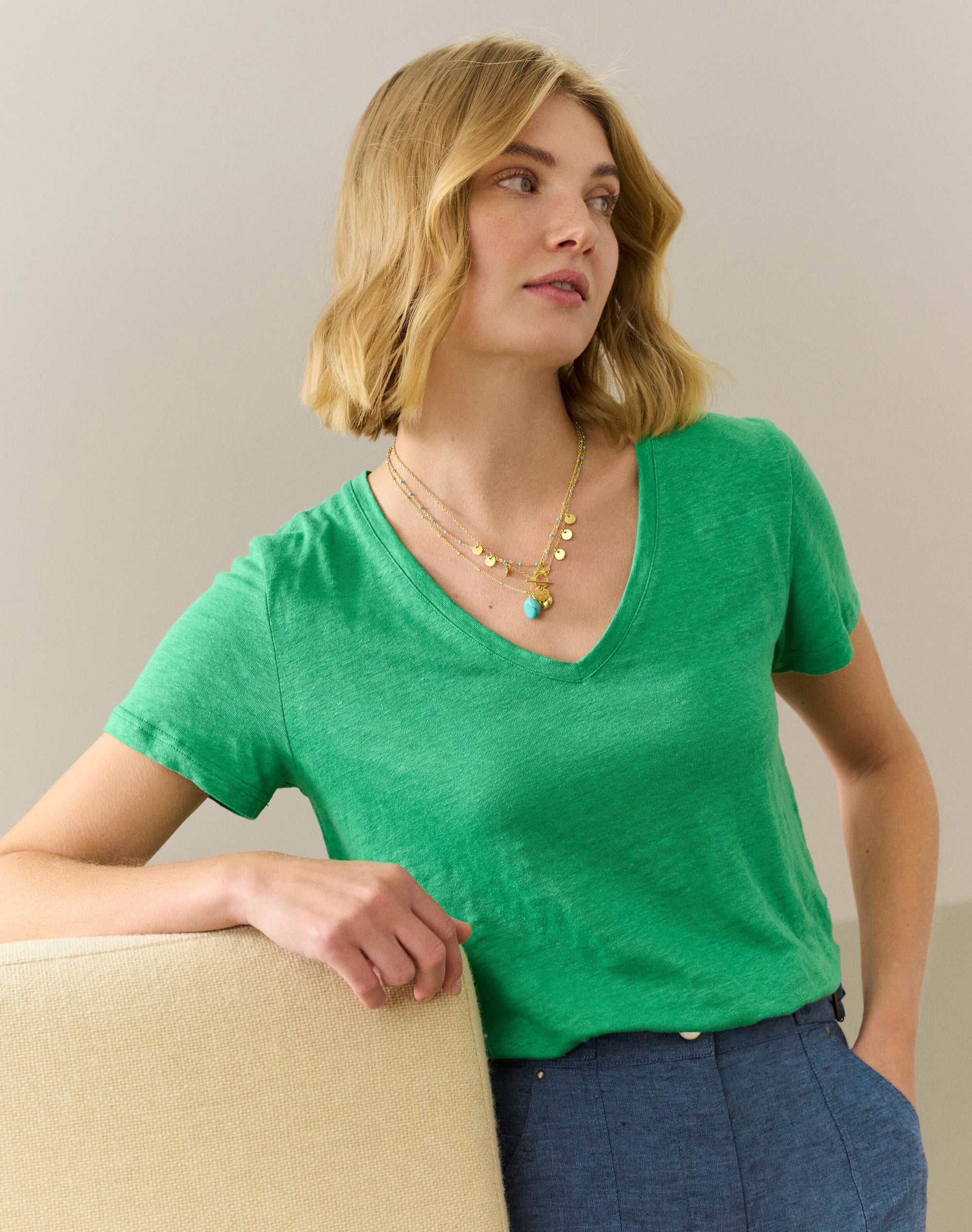 Linen Knit V Neck T-Shirt