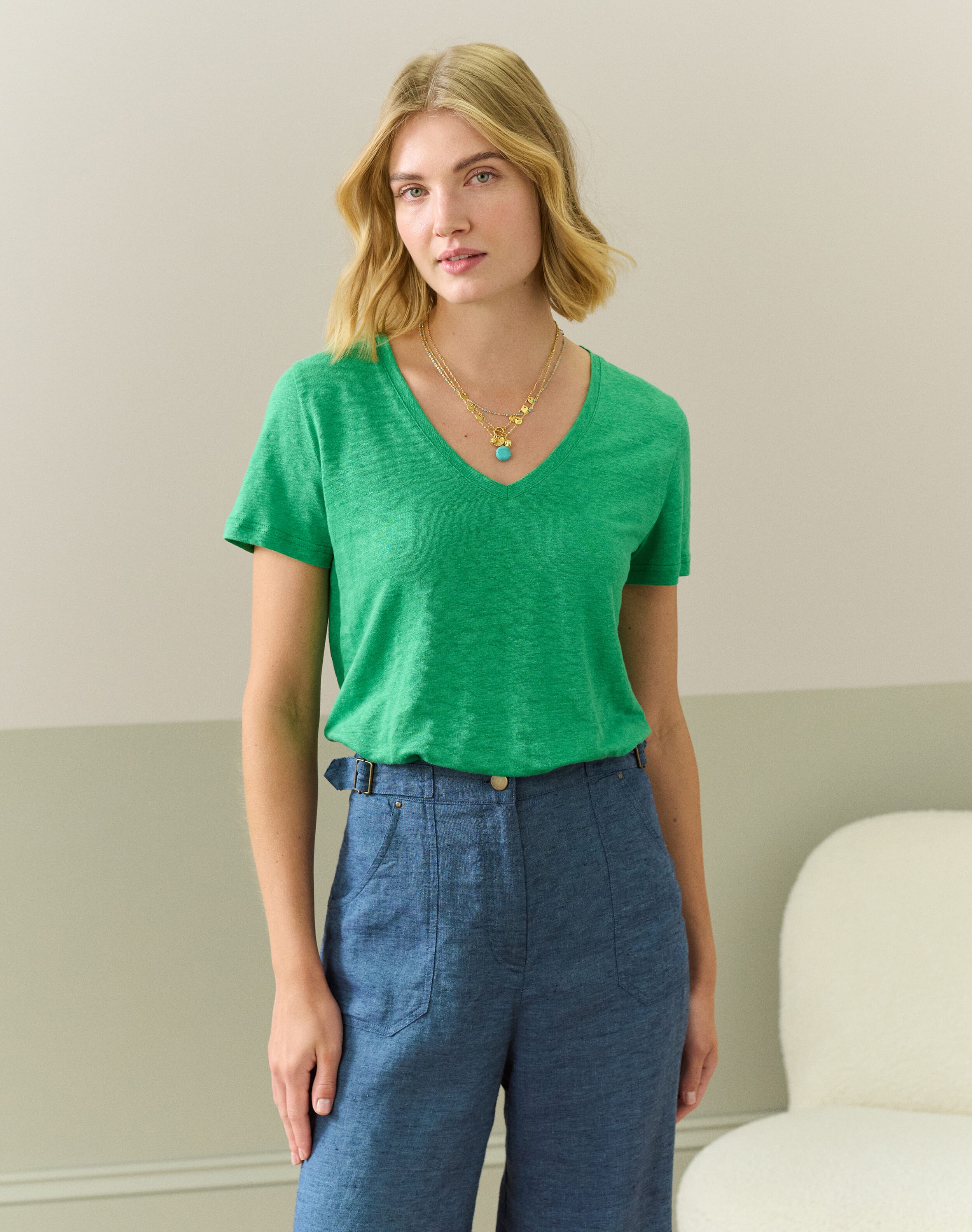 Linen Knit V Neck T-Shirt