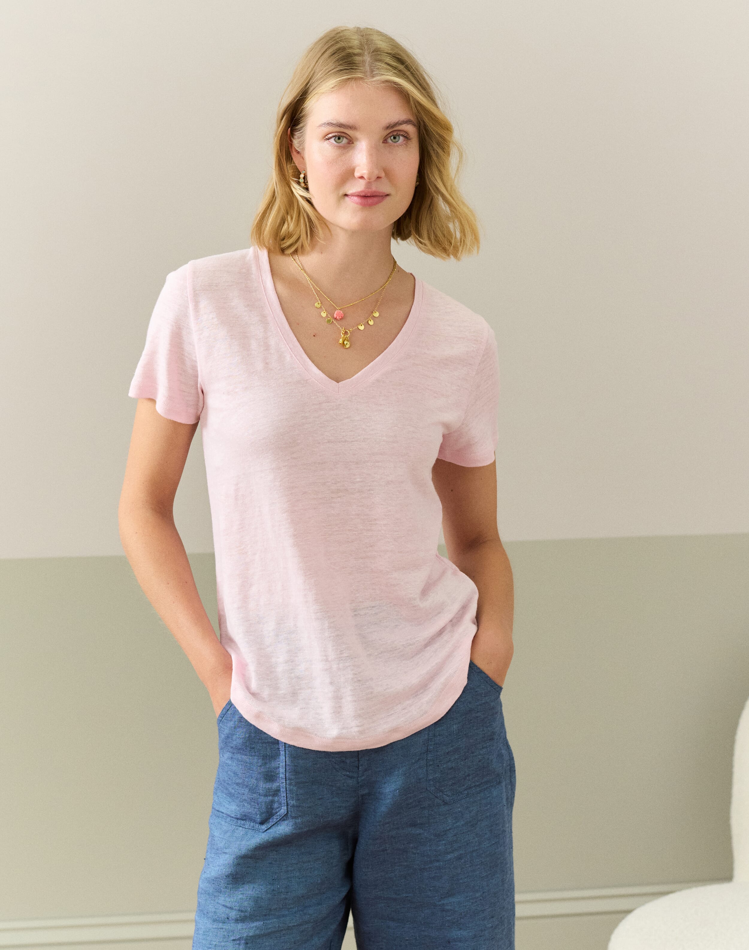 Linen Knit V Neck T-Shirt
