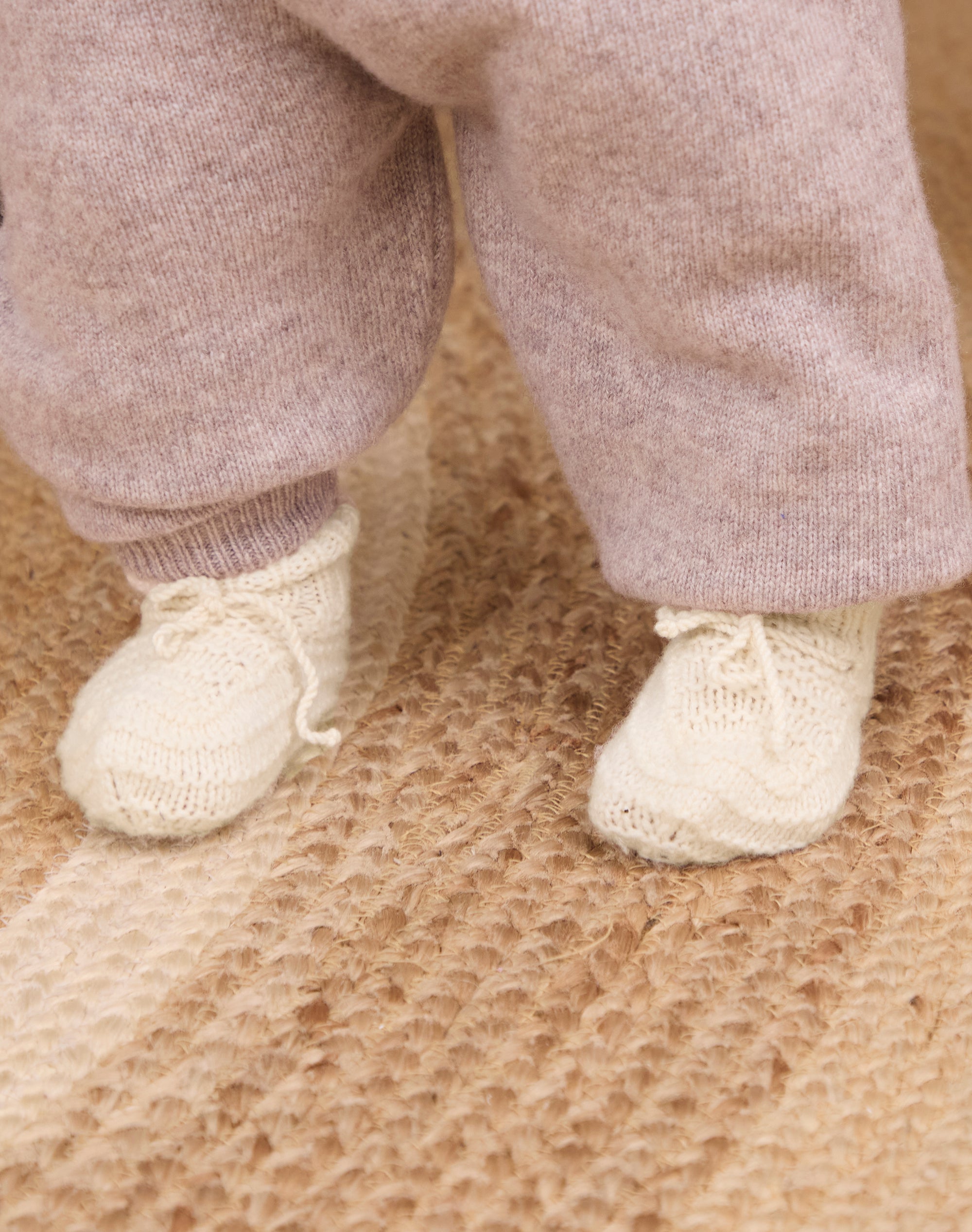Cashmere Hand Knit Bootees