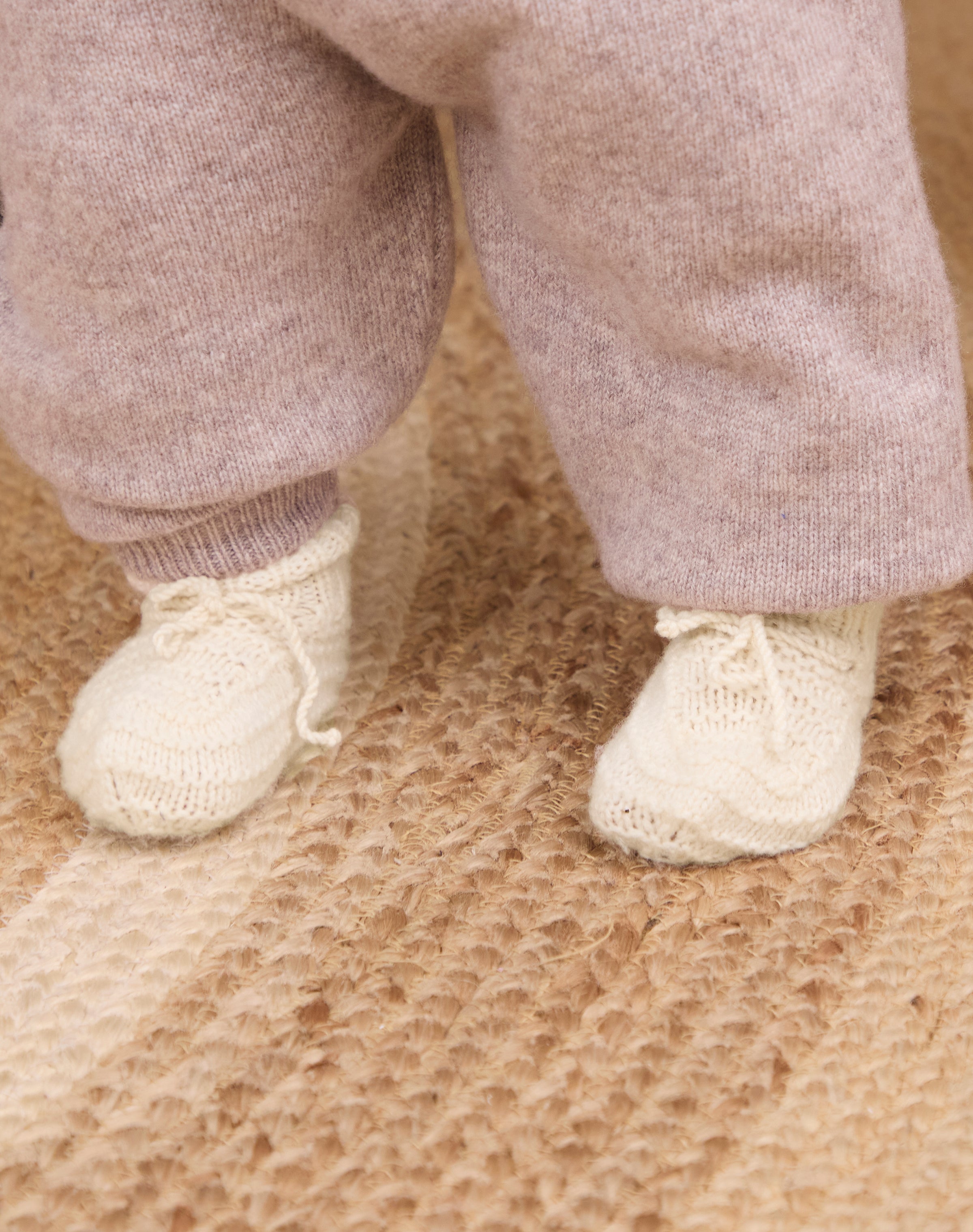 Cashmere Hand Knit Bootees