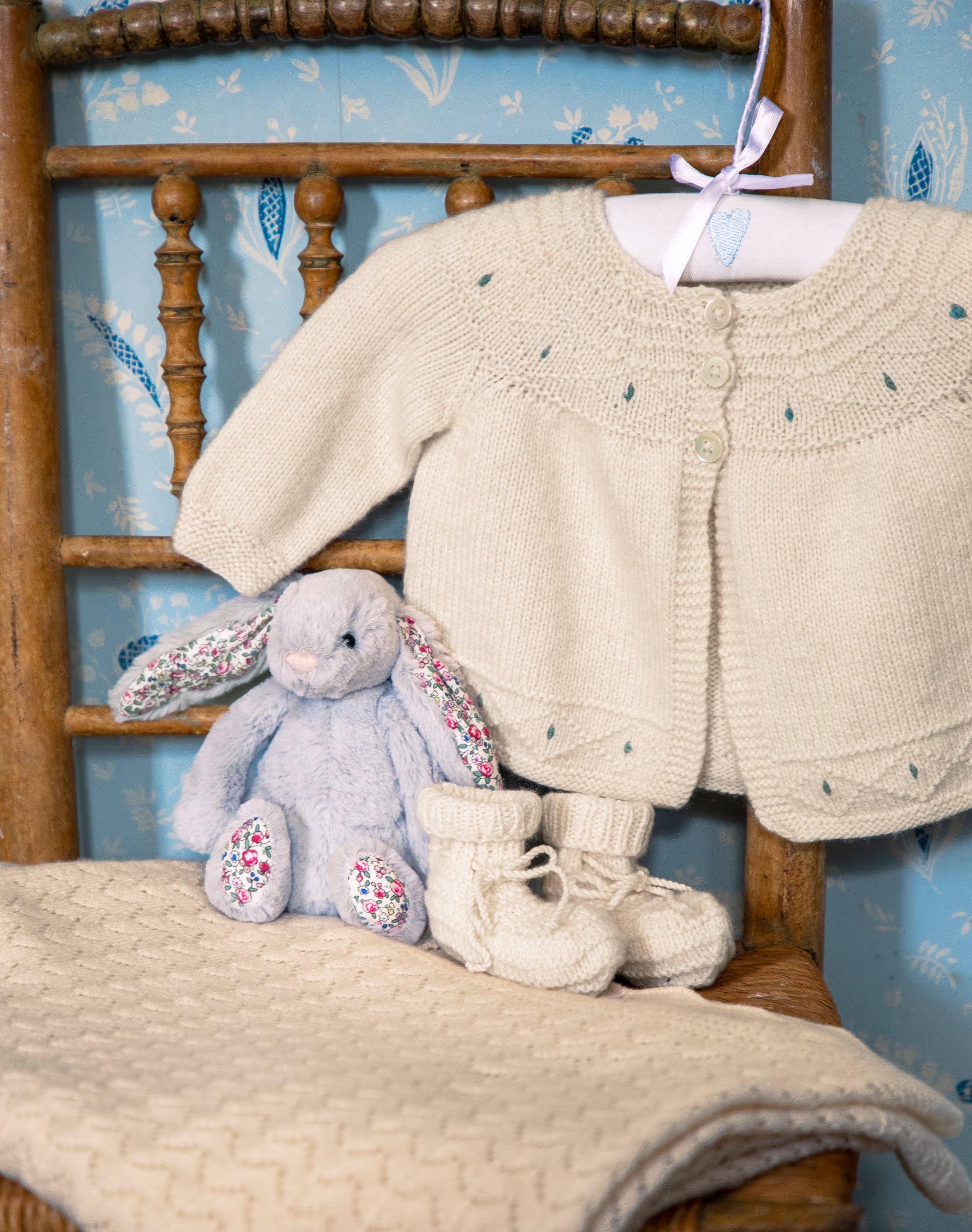 Cashmere Hand Knit Bootees