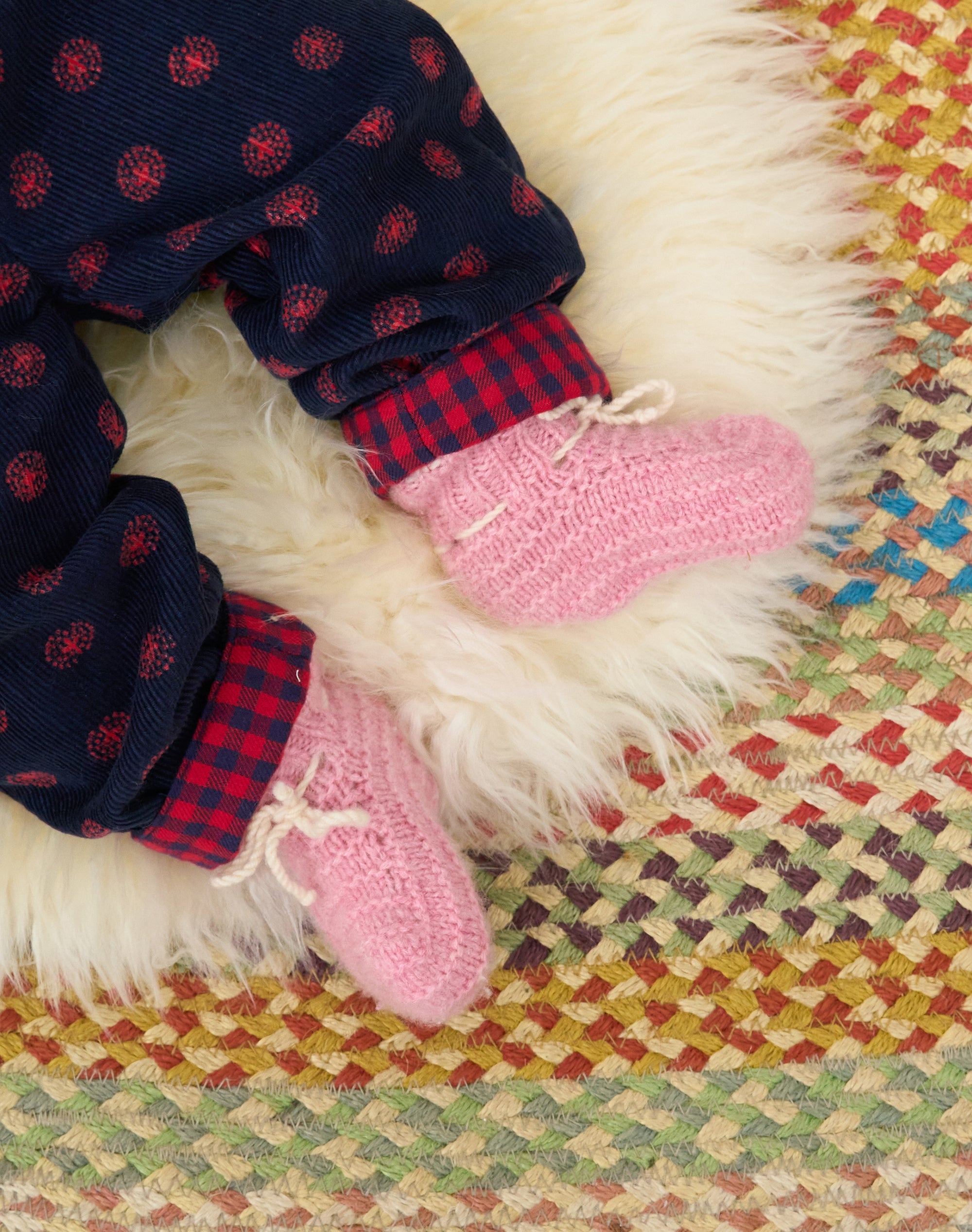 Cashmere Hand Knit Bootees