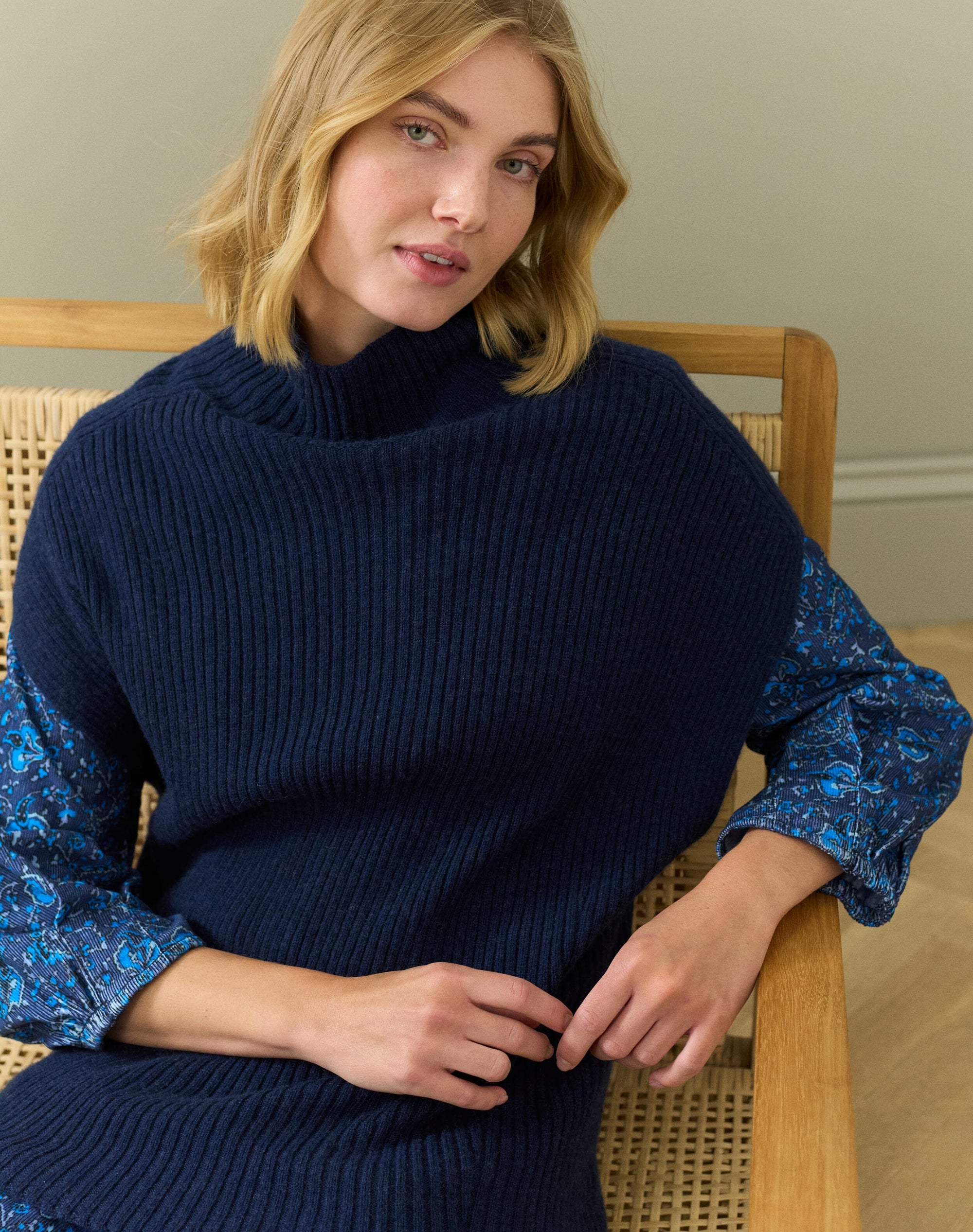 Cashmere Ribbed Poncho