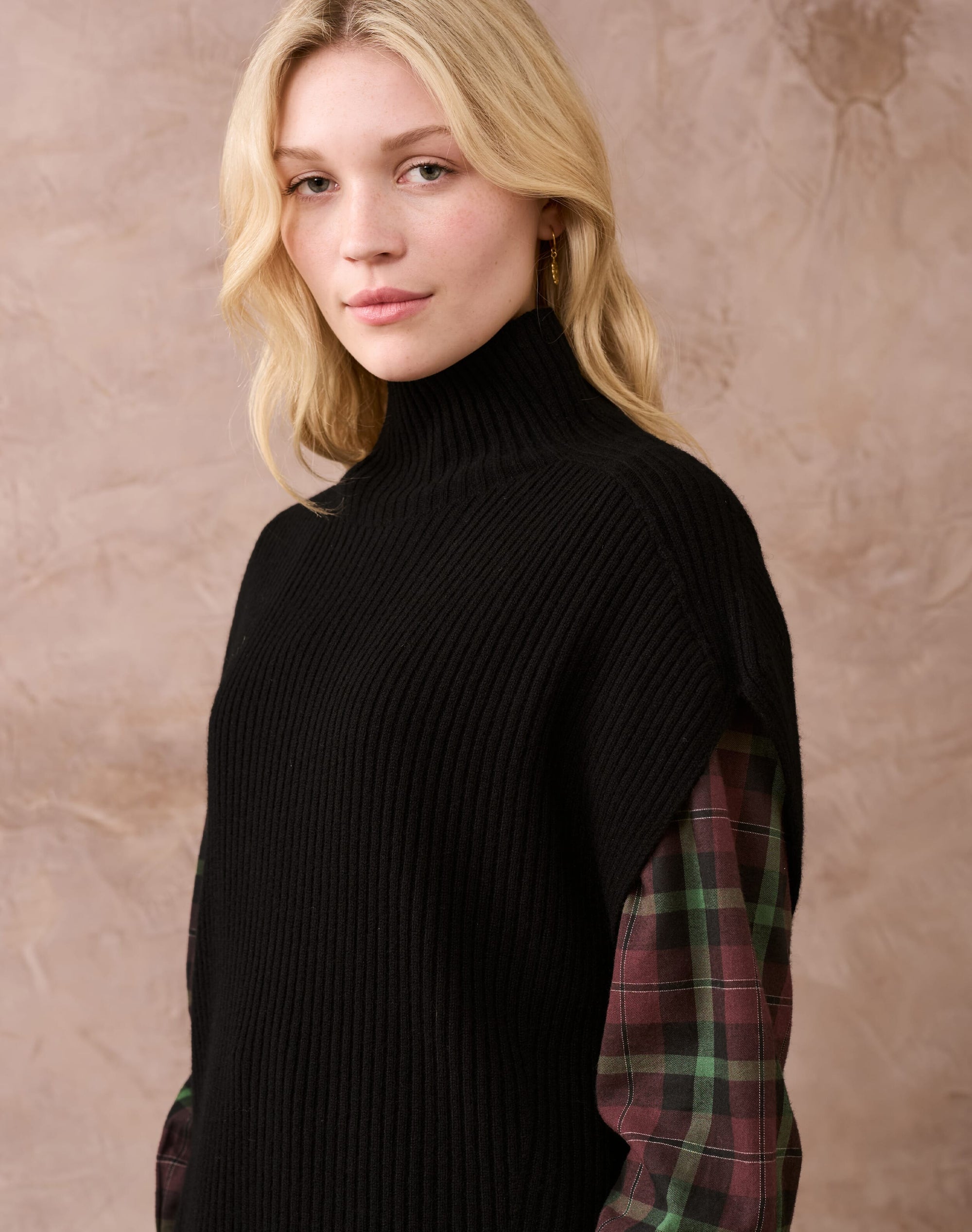 Cashmere Ribbed Poncho