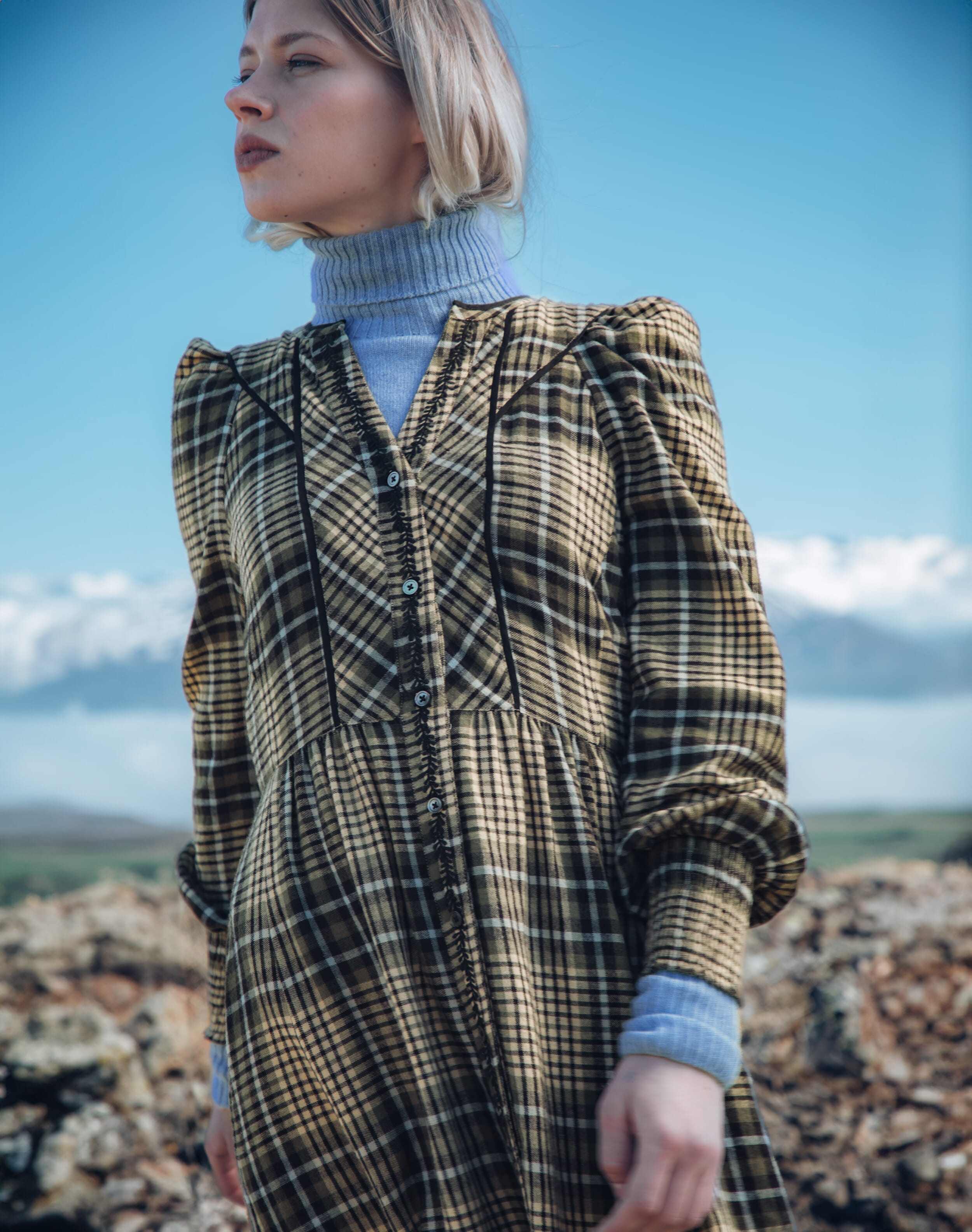 Cashmere Boxy Polo Neck