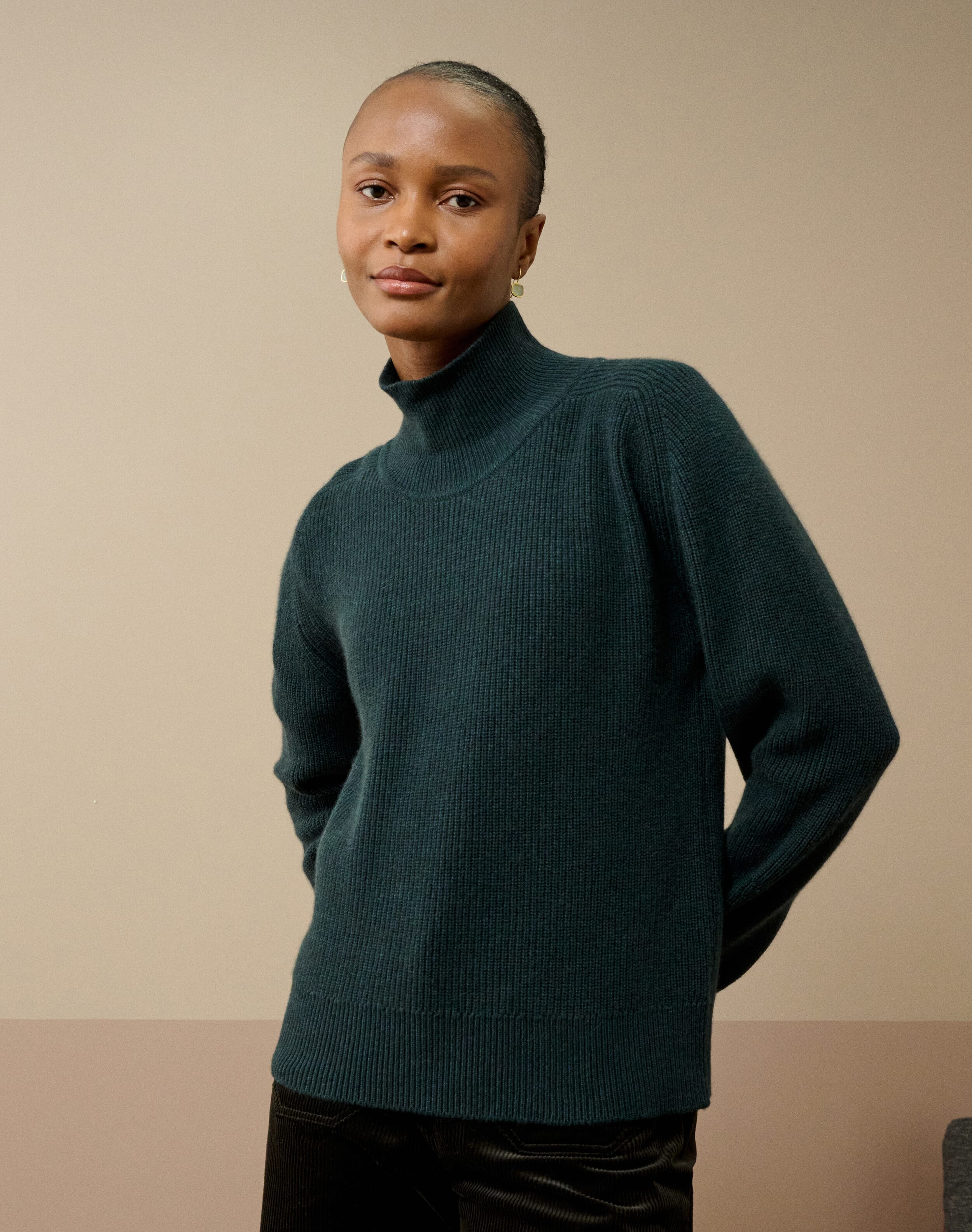 Cashmere Ribbed Week End Polo Neck