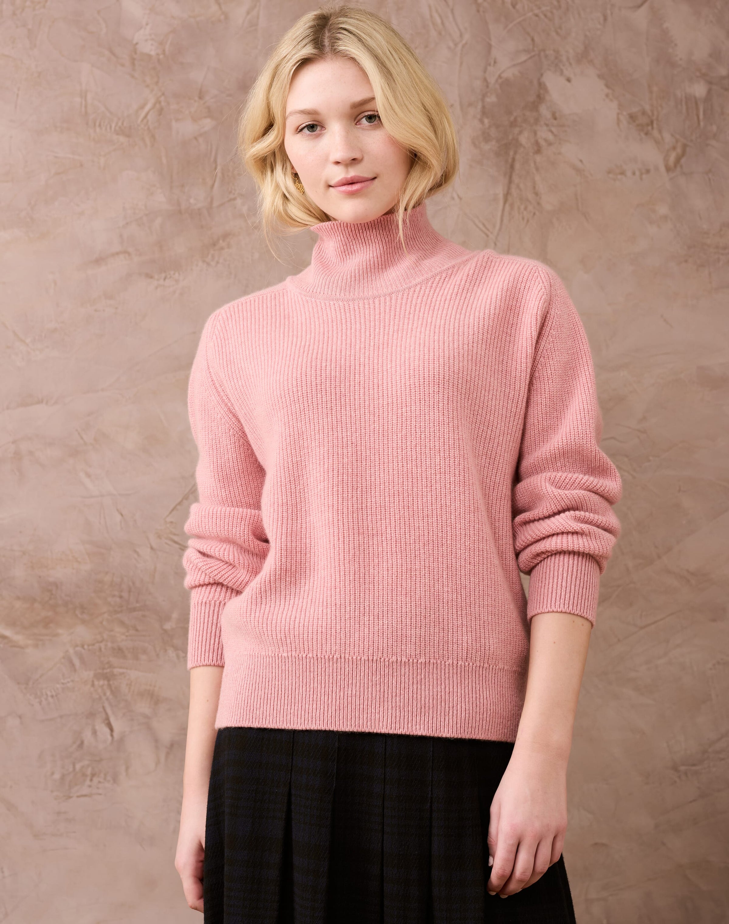 Cashmere Ribbed Week End Polo Neck