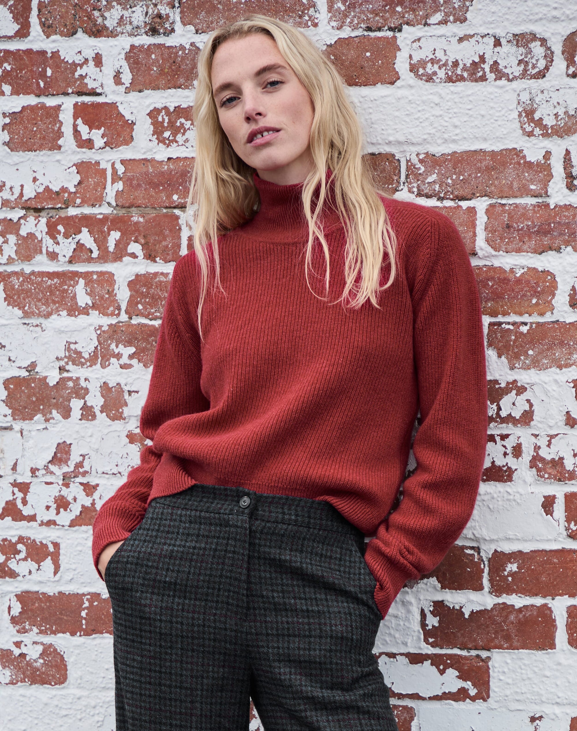 Cashmere Ribbed Week End Polo Neck