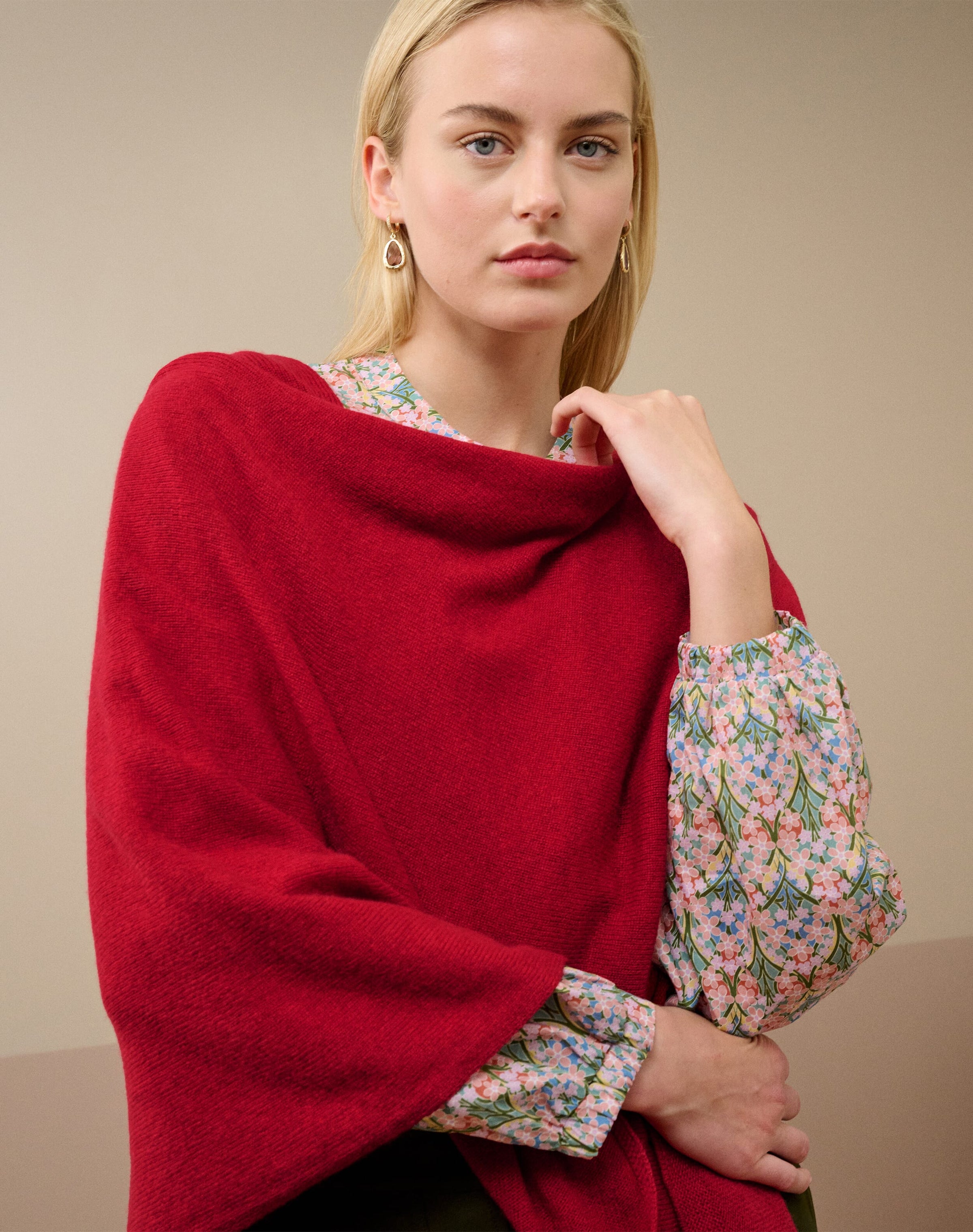 Cashmere Gauzy Knit Poncho