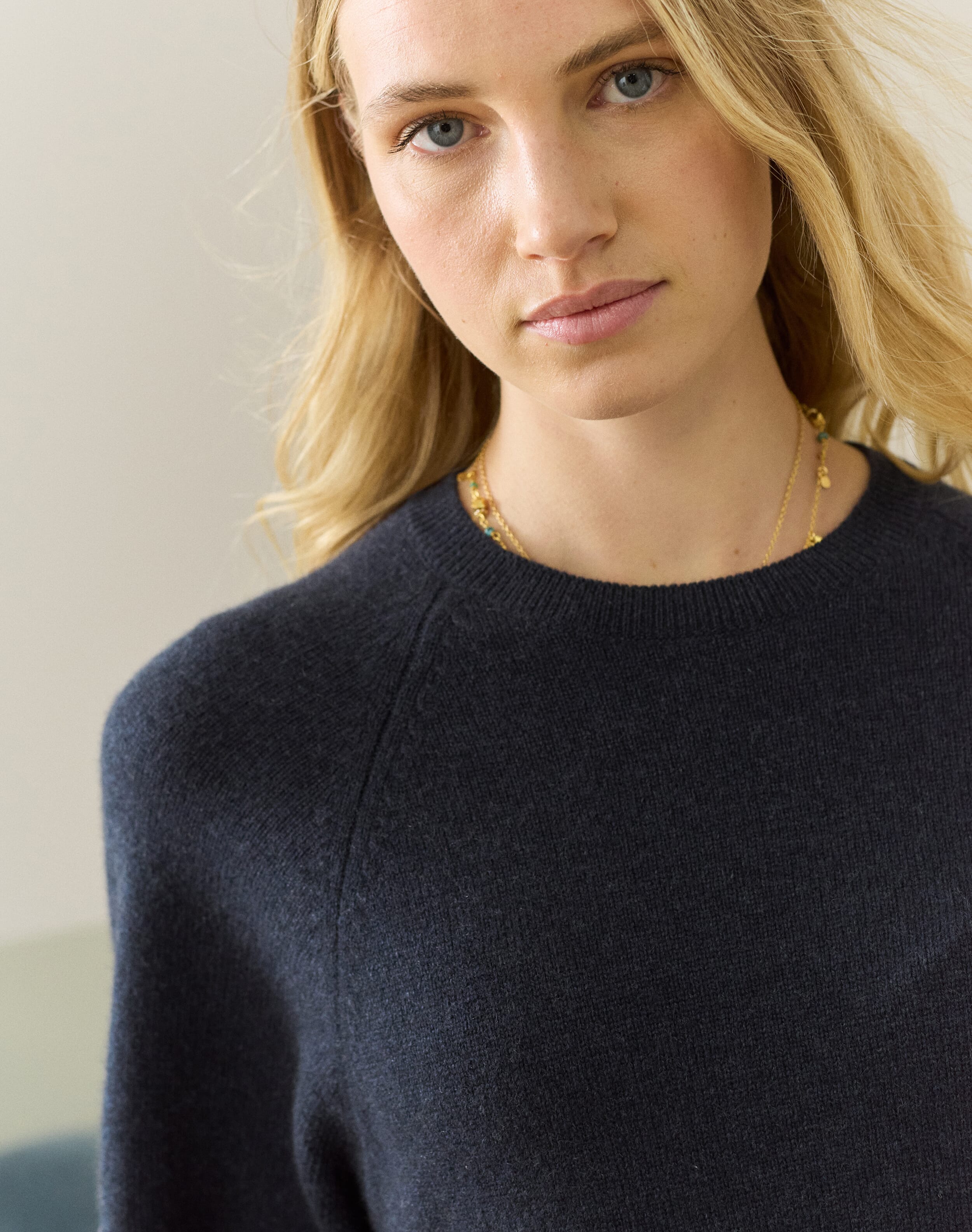 Cashmere Gauzy Round Neck Jumper