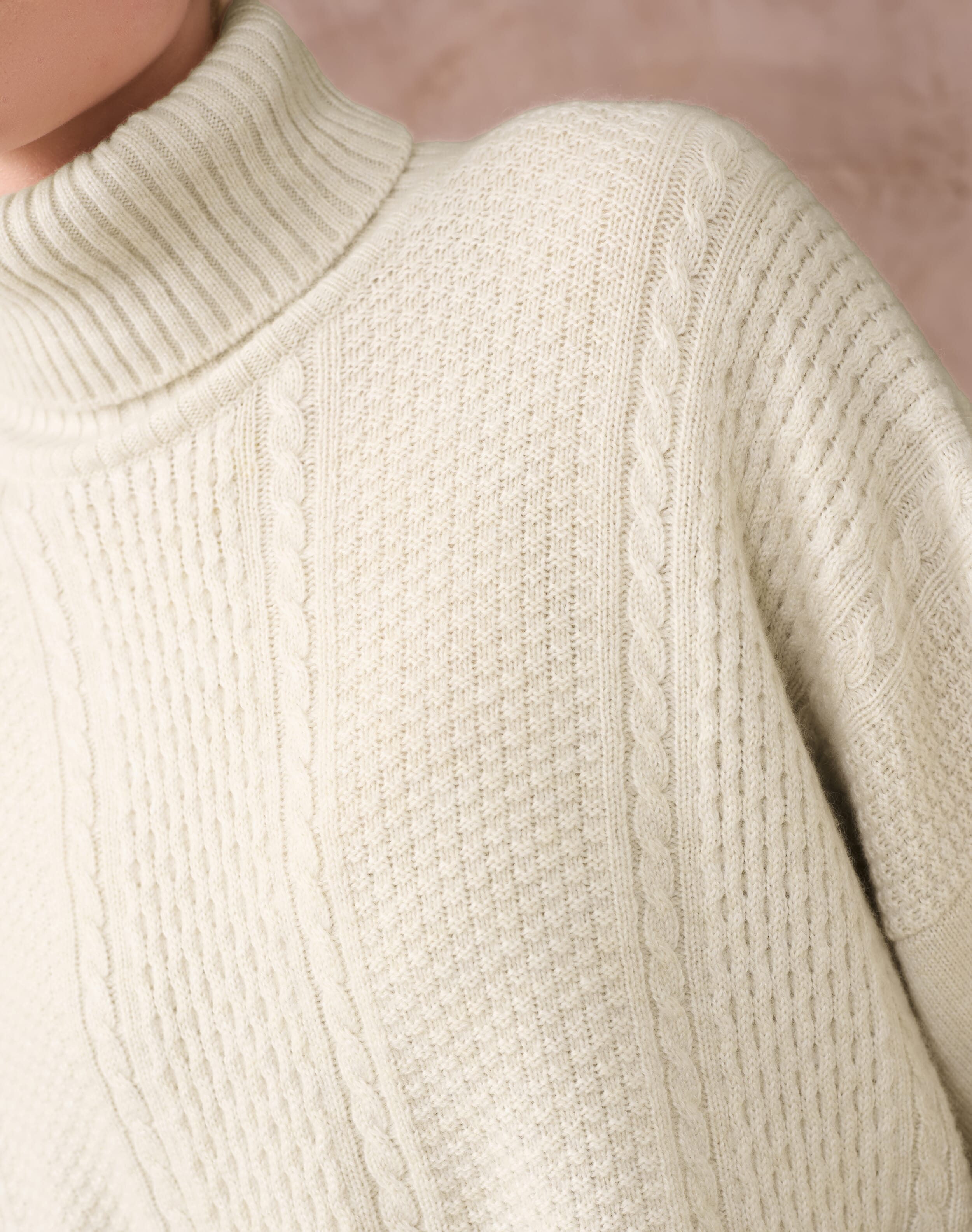 Cashmere Aran Boxy Polo Neck